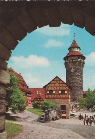 Nürnberg - mit Sinwellturm und tiefem Brunnen - ca. 1970 Nürnberg - mit Sinwellturm und tiefem Brunnen - ca. 1970
