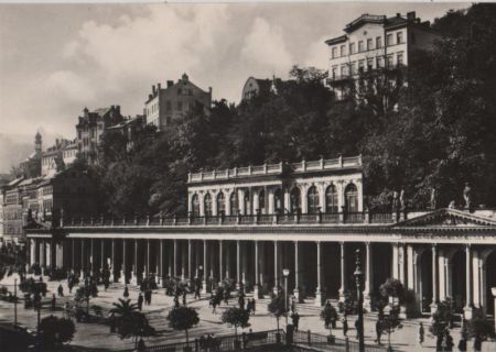 Tschechien - Karlovy Vary - Karlsbad - Kolonada Ceskoslovensko-sovetskeho pfatelstvi - ca. 1965 Tschechien - Karlovy Vary - Karlsbad - Kolonada Ceskoslovensko-sovetskeho pfatelstvi - ca. 1965