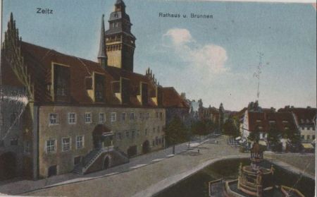 Zeitz - Rathaus und Brunnen - ca. 1920 Zeitz - Rathaus und Brunnen - ca. 1920