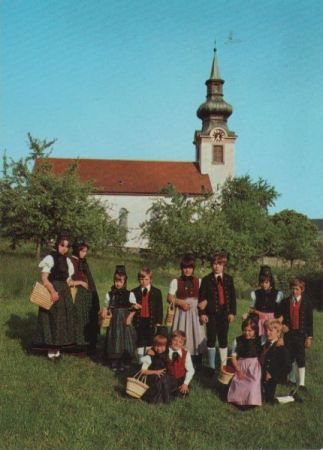 Villingen-Schwenningen, Obereschach - Trachtenkapelle, Jugendgruppe - ca. 1980 Villingen-Schwenningen, Obereschach - Trachtenkapelle, Jugendgruppe - ca. 1980