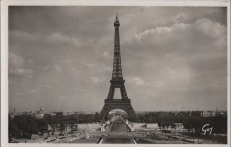 Frankreich - Paris - La Tour Eiffel - ca. 1955 Frankreich - Paris - La Tour Eiffel - ca. 1955