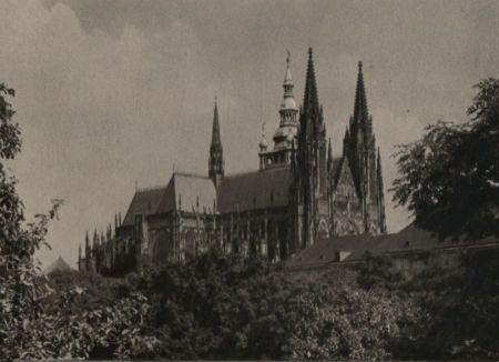 Tschechien - Prag, Burg - Pohled na chram sv. Vita od zapadu - ca. 1960 Tschechien - Prag, Burg - Pohled na chram sv. Vita od zapadu - ca. 1960