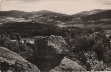 Frankreich - Noiretable - La Pierre Branlante - 1958 Frankreich - Noiretable - La Pierre Branlante - 1958