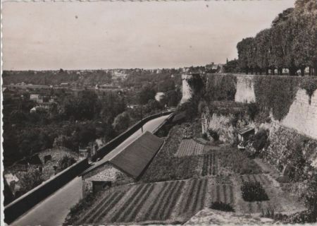 Frankreich - Poitiers - Vallee du Clain et Tour - ca. 1965 Frankreich - Poitiers - Vallee du Clain et Tour - ca. 1965