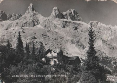 Österreich - Lindauer Hütte - mit Drei Türme - ca. 1965 Österreich - Lindauer Hütte - mit Drei Türme - ca. 1965