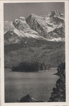 Insel im Bergsee - ca. 1950 Insel im Bergsee - ca. 1950