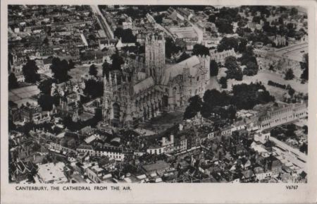 Großbritannien - Canterbury - Cathedral from the Air - 1956 Großbritannien - Canterbury - Cathedral from the Air - 1956