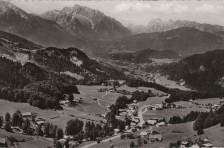 Oberau - mit Hochkalter Oberau - mit Hochkalter
