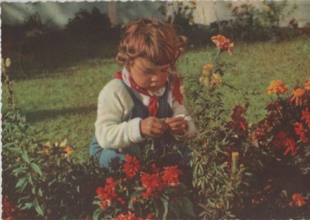 Kind mit Blumen Kind mit Blumen