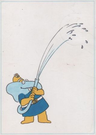 Elefant wasserspritzend Elefant wasserspritzend