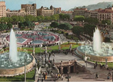 Barcelona - Spanien - Plaza de Cataluna Barcelona - Spanien - Plaza de Cataluna