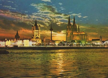 Köln - Rheinufer bei Sonnenuntergang Köln - Rheinufer bei Sonnenuntergang