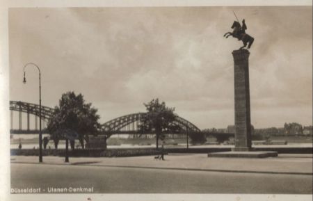 Düsseldorf - Ulanendenkmal Düsseldorf - Ulanendenkmal