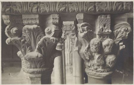Arles - Frankreich - Le Cloitre S-Trophime Arles - Frankreich - Le Cloitre S-Trophime
