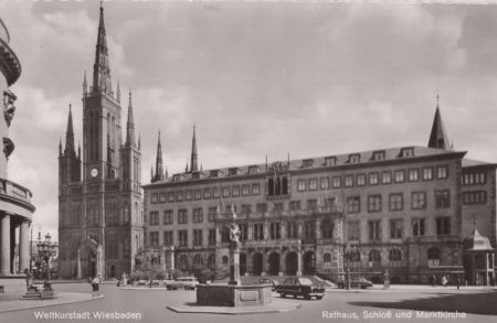 Wiesbaden - Rathaus, Schloss und Marktkirche Wiesbaden - Rathaus, Schloss und Marktkirche