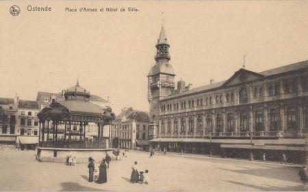 Ostende - Belgien - Place Armes et Hotel de Ville Ostende - Belgien - Place Armes et Hotel de Ville