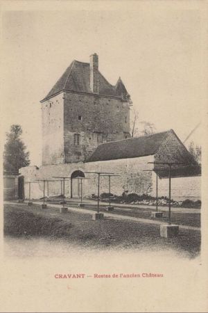 Cravant - Frankreich - Ancien Chateau Cravant - Frankreich - Ancien Chateau