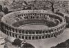 Frankreich - Nimes - Vue nerienne sur les Arenes - ca. 1965